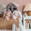 Kép 3/3 - Moulin Roty - Artur és Lujzi - Plüss nyuszi - rózsaszín - 38 cm - OEKO-TEX