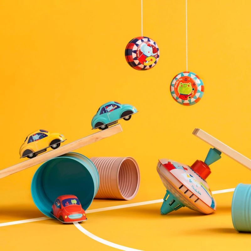 Moulin Roty - Fém játékok - Sárga lendkerekes autó